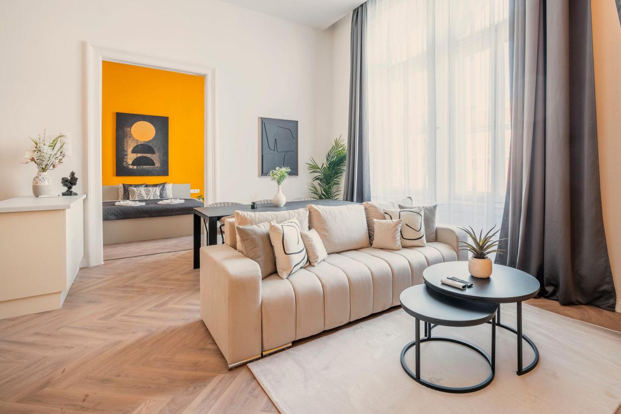 Exclusive Central 3Bedrm Stylish Residence By Prestige Homes 布达佩斯 外观 照片